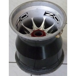 2014 Caterham F1 OZ rear wheel rim