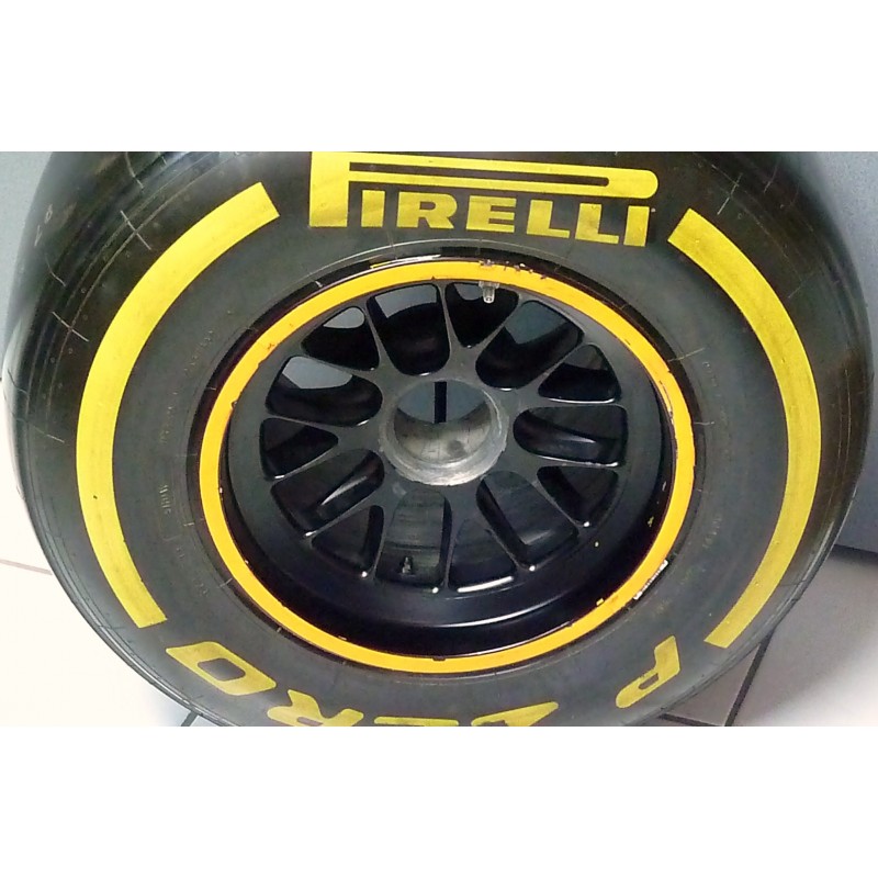 2013 complete CATERHAM F1 front wheel FormulaSports