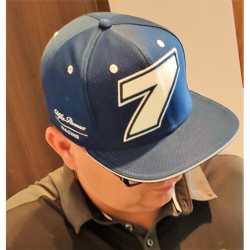 alfa romeo kimi hat