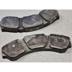 F1 carbonfibre brake disc pad, triple